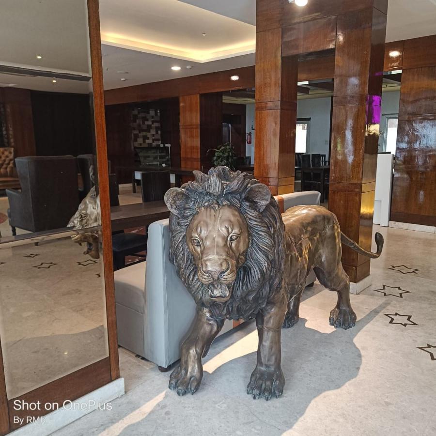 Astra Hotels & Suites Whitefield Near To Nallurahalli Metro Station And Ktpo Бангалор Экстерьер фото
