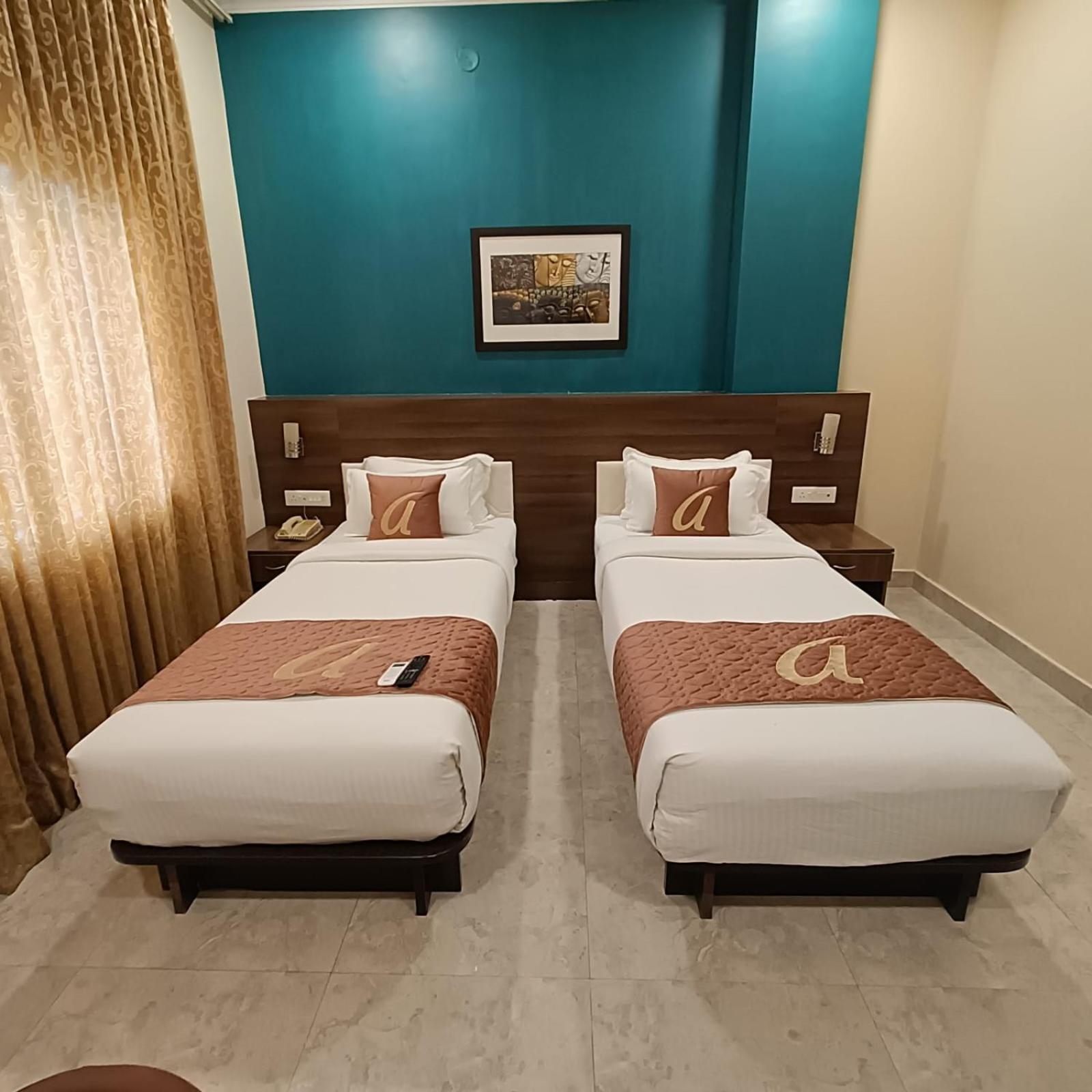 Astra Hotels & Suites Whitefield Near To Nallurahalli Metro Station And Ktpo Бангалор Экстерьер фото